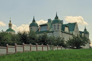 Мотронинський монастир, Холодний Яр